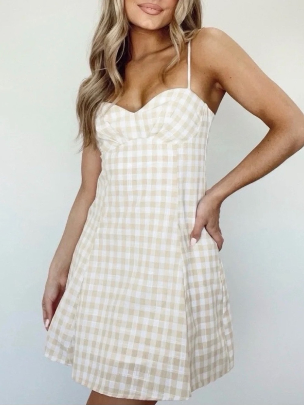 New Promesa Beige Gingham Dress - Picture 4 of 8